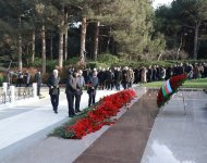 Dövlət Komitəsində Ulu Öndər Heydər Əliyevin xatirəsi anılıb (FOTO)