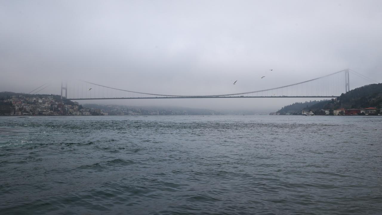 Dardanel boğazında gəmilərin hərəkəti dayandırıldı