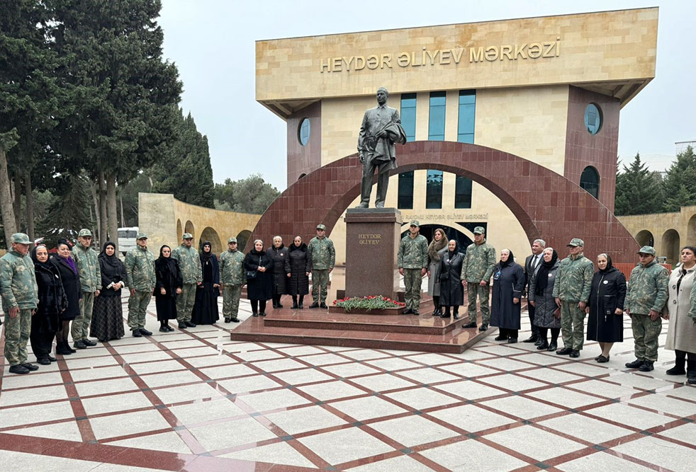 Ulu Öndərin anım günü ilə əlaqədar silsilə tədbirlər keçirilib (FOTO/VİDEO)