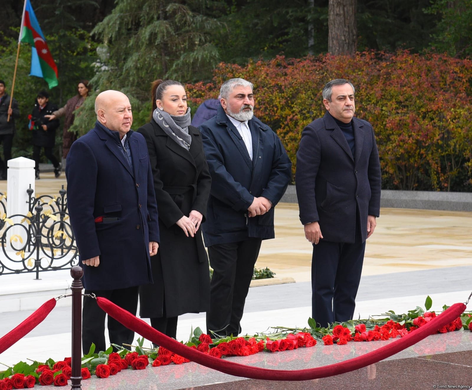 Azərbaycan xalqı Ulu Öndər Heydər Əliyevin xatirəsini yad edib (FOTO) (ƏLAVƏ OLUNUB)