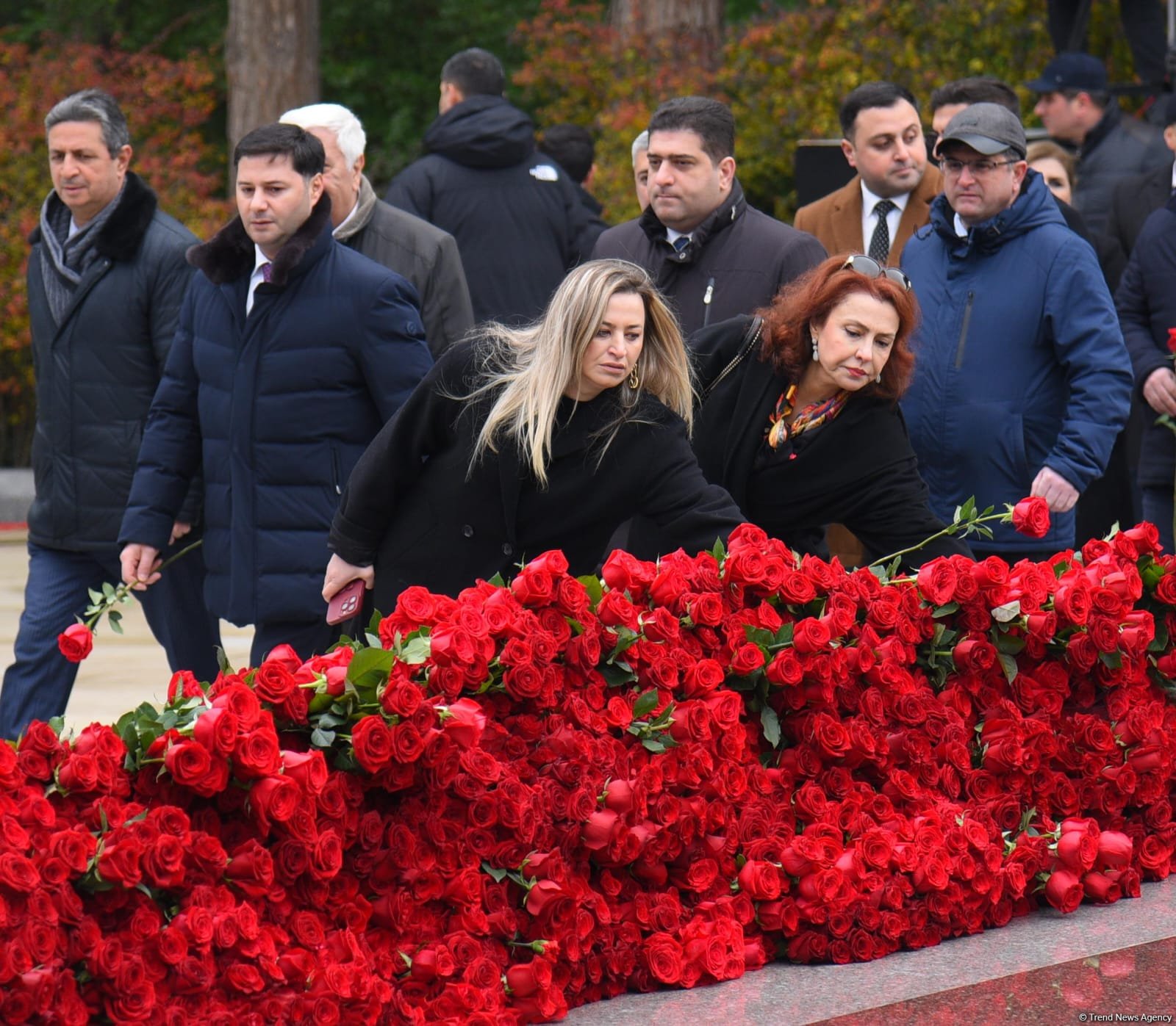 Azərbaycan xalqı Ulu Öndər Heydər Əliyevin xatirəsini yad edib (FOTO) (ƏLAVƏ OLUNUB)