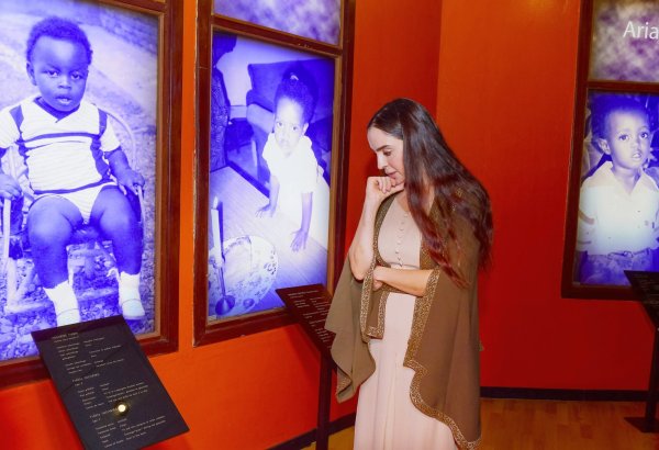 Heydər Əliyev Fondunun vitse-prezidenti Leyla Əliyeva Kiqali Soyqırımı Memorialını ziyarət edib (FOTO)