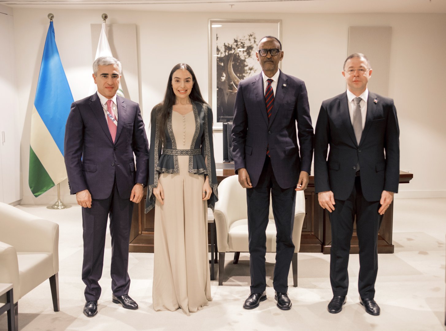 Heydər Əliyev Fondunun vitse-prezidenti Leyla Əliyeva Ruanda Prezidenti ilə görüşüb (FOTO)