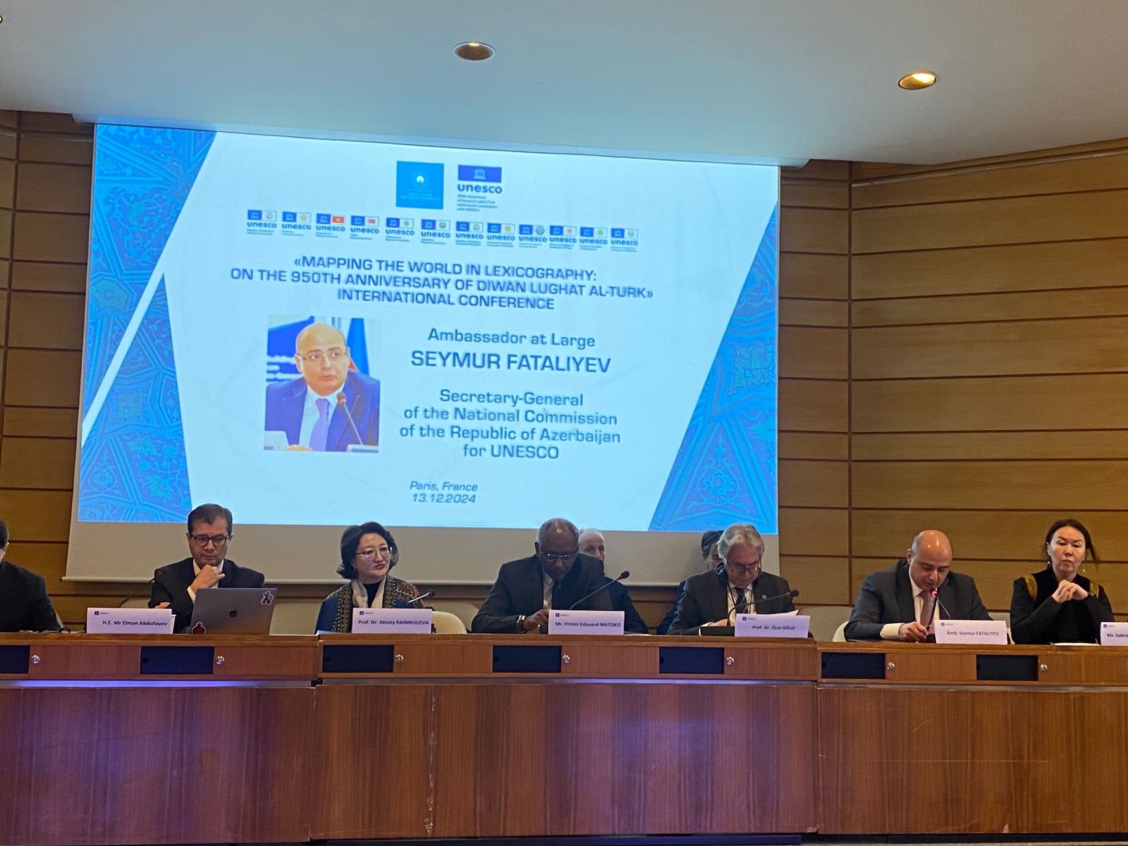 UNESCO-da "Divanü Lüğət-it-Türk"ün 950 illiyinə həsr edilmiş konfrans keçirilib (FOTO/VİDEO)