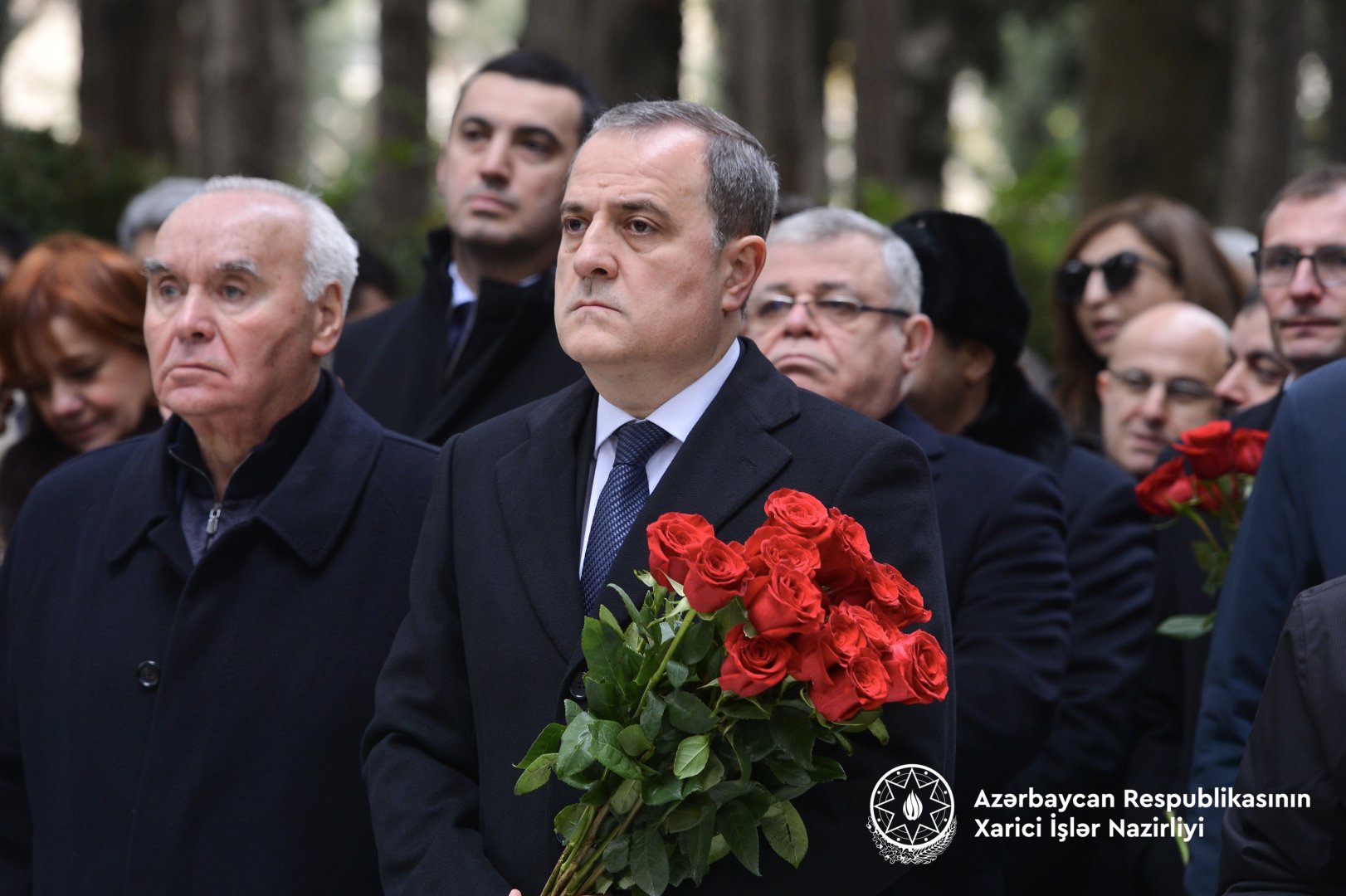 Xarici İşlər Nazirliyinin rəhbərliyi ulu öndər Heydər Əliyevin əziz xatirəsini yad edib (FOTO)