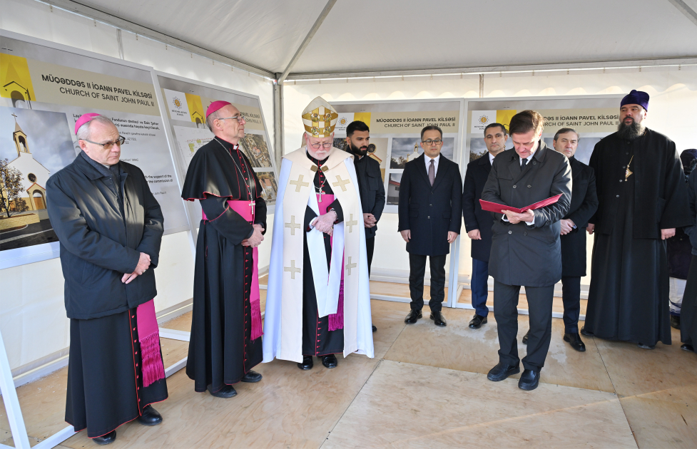 Bakıda II İoann Pavelin şərəfinə tikiləcək katolik kilsəsinin yerləşəcəyi ərazinin təqdisetmə mərasimi keçirilib (FOTO)