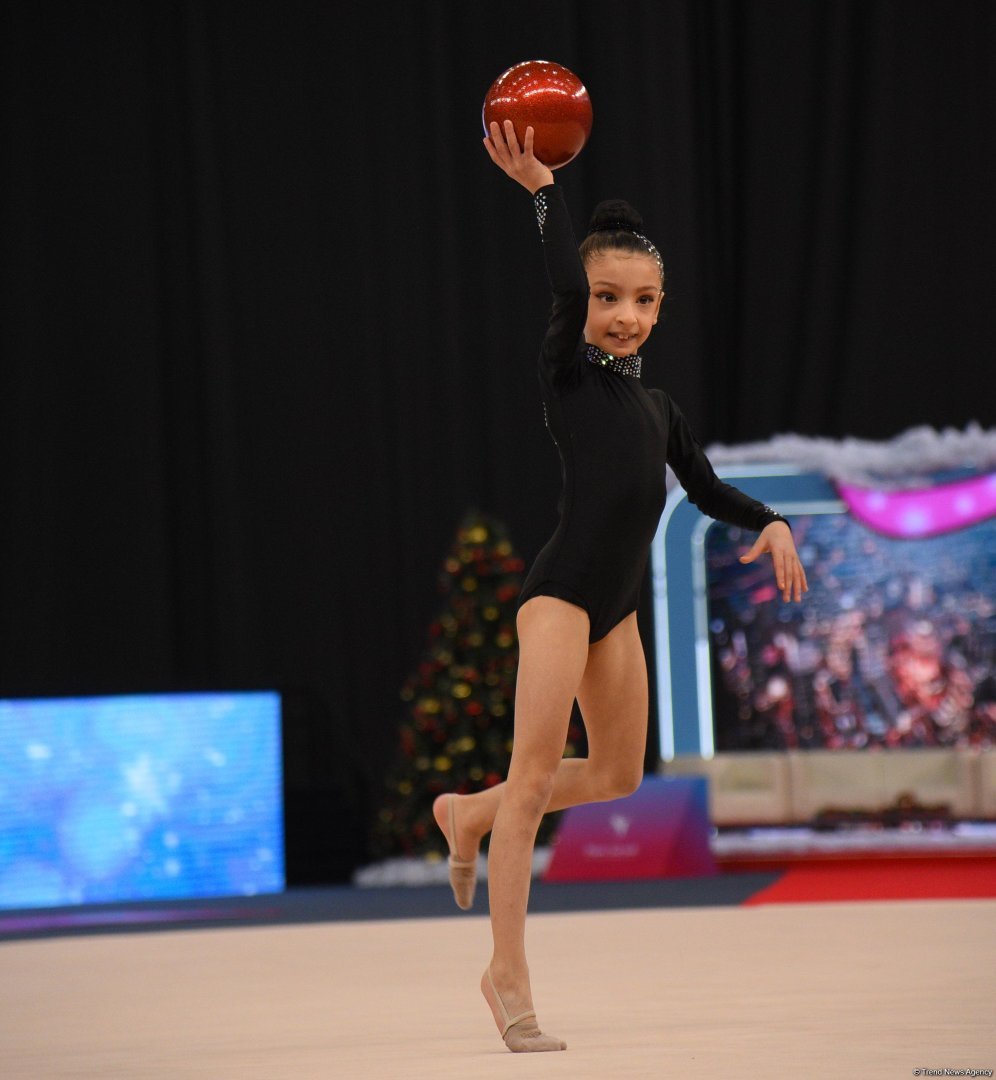 Bakıda bədii gimnastika üzrə "Qış nağılı" adlı beynəlxalq turnir start götürüb (FOTO)