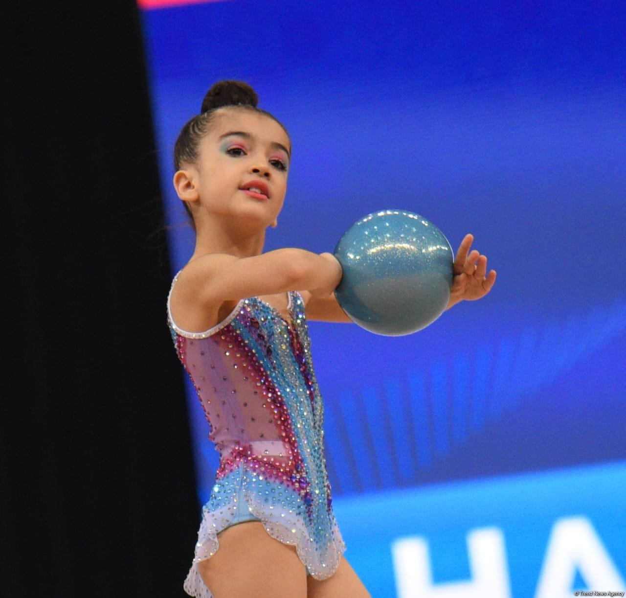 Bakıda bədii gimnastika üzrə "Qış nağılı" adlı beynəlxalq turnir start götürüb (FOTO)