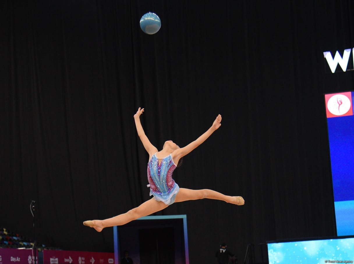 Bakıda bədii gimnastika üzrə "Qış nağılı" adlı beynəlxalq turnir start götürüb (FOTO)
