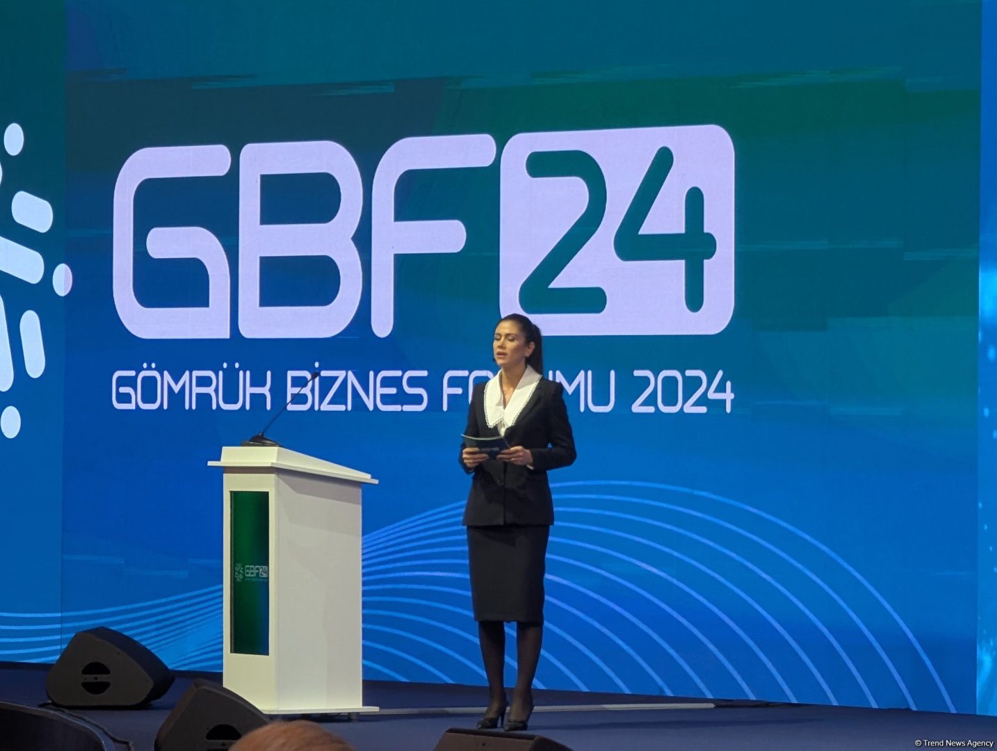 Bakıda keçirilən gömrük biznes-forumu çərçivəsində Rəqəmsal Gömrük Dəyəri Sistemi və  digər platformalar təqdim olunub (FOTO)