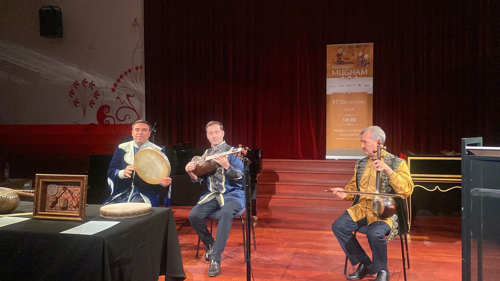 Azərbaycan muğamı Belçikanın Musiqi Alətləri Muzeyində ifa edilib (FOTO)