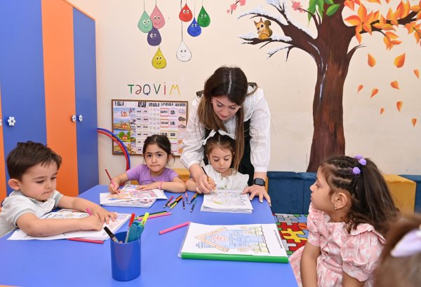 İlin sonunadək 12 minə yaxın tərbiyəçi-müəllimin sertifikatlaşdırılması keçiriləcək