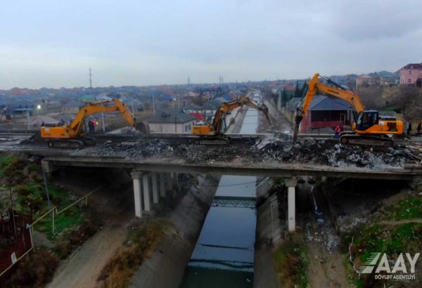Sumqayıt şəhərini Saray qəsəbəsi ilə birləşdirən körpünün söküntüsünə başlanıldı (FOTO/VİDEO)