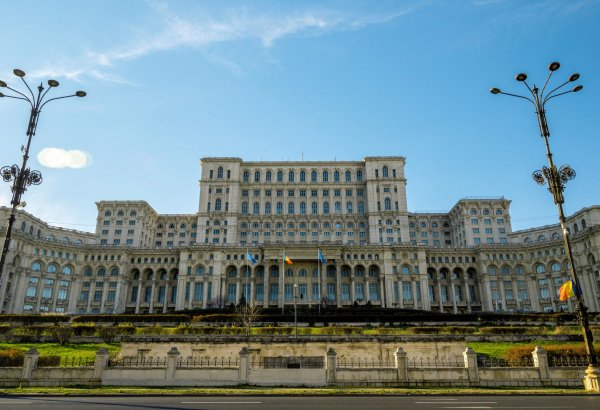 Rumıniyanın yeni koalisiya hökuməti parlamentdə and içib