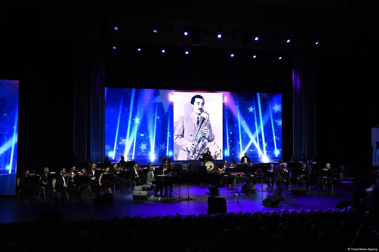 Bakıda Tofiq Əhmədovun 100 illiyinə həsr olunmuş konsert keçirilib – Xatirə və musiqi dolu bir axşam (FOTO/VİDEO)