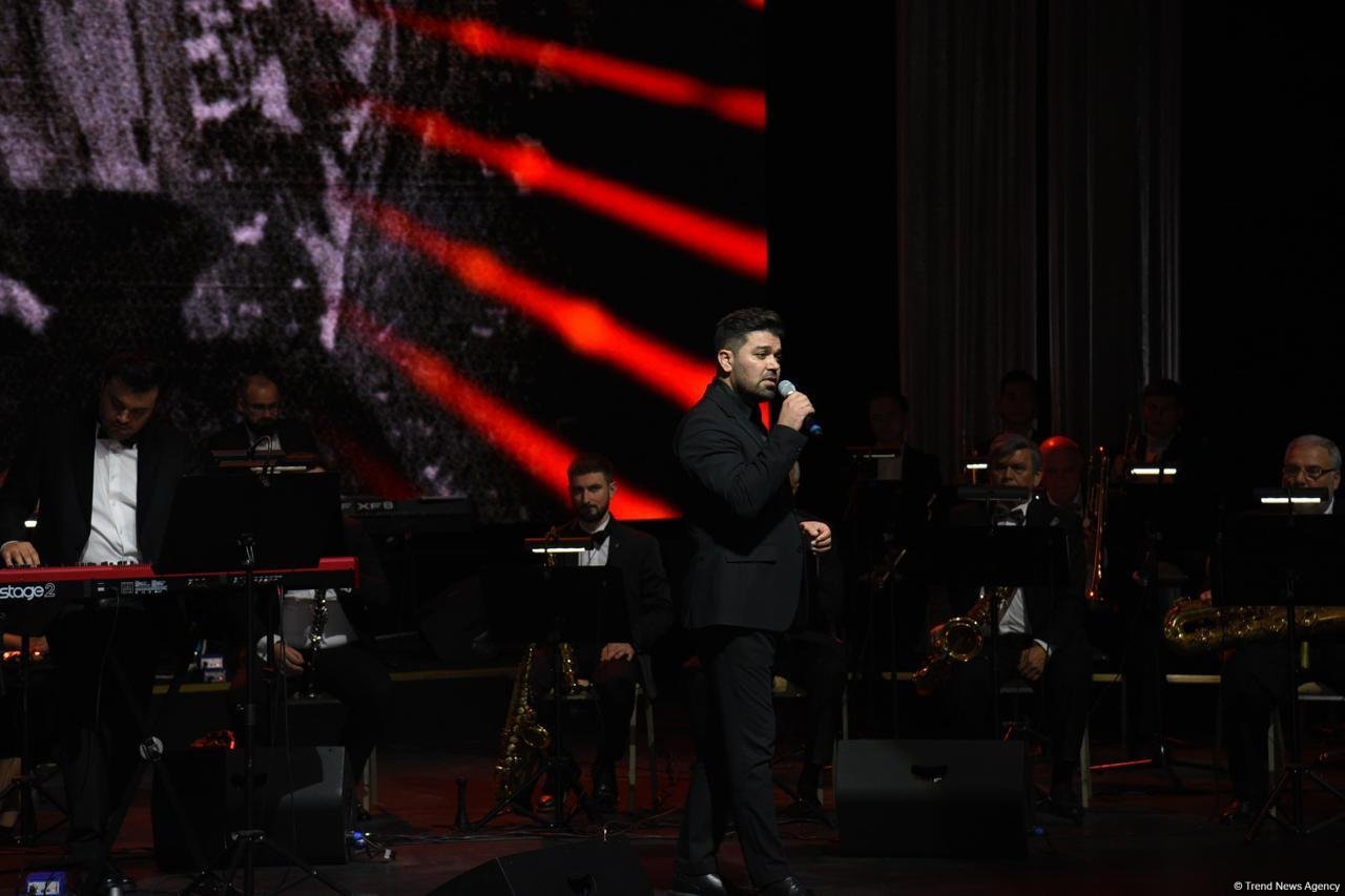 Bakıda Tofiq Əhmədovun 100 illiyinə həsr olunmuş konsert keçirilib – Xatirə və musiqi dolu bir axşam (FOTO/VİDEO)