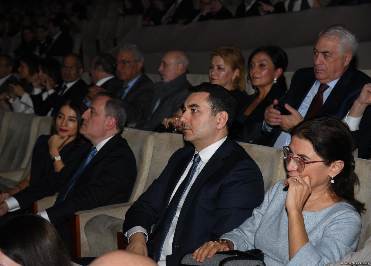 Bakıda Tofiq Əhmədovun 100 illiyinə həsr olunmuş konsert keçirilib – Xatirə və musiqi dolu bir axşam (FOTO/VİDEO)