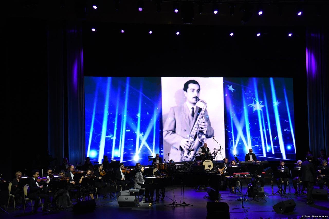 Bakıda Tofiq Əhmədovun 100 illiyinə həsr olunmuş konsert keçirilib – Xatirə və musiqi dolu bir axşam (FOTO/VİDEO)