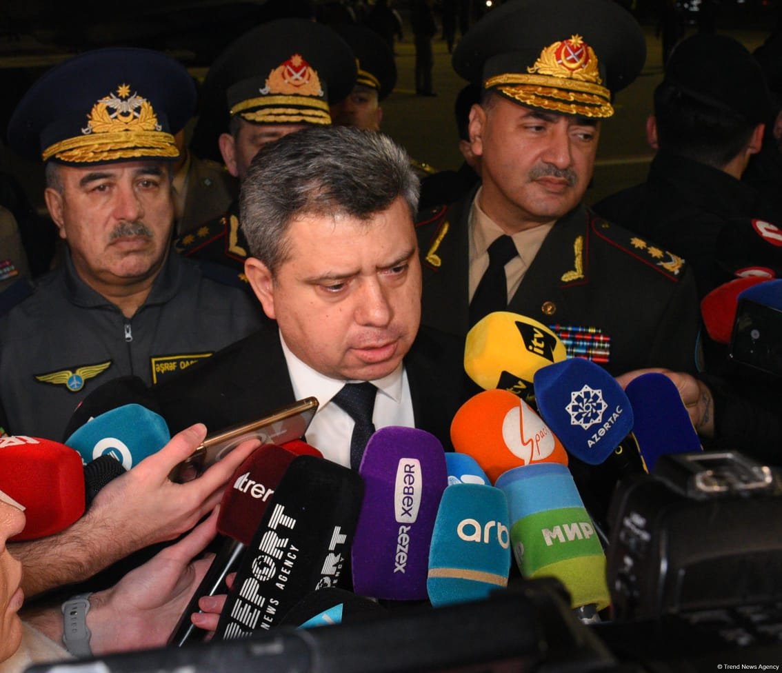 Bakıya gətirilən yaralıların müalicəsi paytaxtın tibb müəssisələrində davam etdiriləcək - Adil Abdullayev