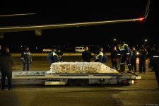 Aktau yaxınlığında qəzada həlak olan ekipaj üzvlərinin və 21 sərnişinin nəşləri Bakıya gətirilib (ƏLAVƏ OLUNUB) (FOTO/VİDEO)