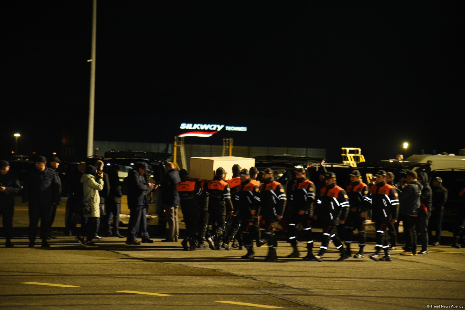Aktau yaxınlığında qəzada həlak olan ekipaj üzvlərinin və 21 sərnişinin nəşləri Bakıya gətirilib (ƏLAVƏ OLUNUB) (FOTO/VİDEO)