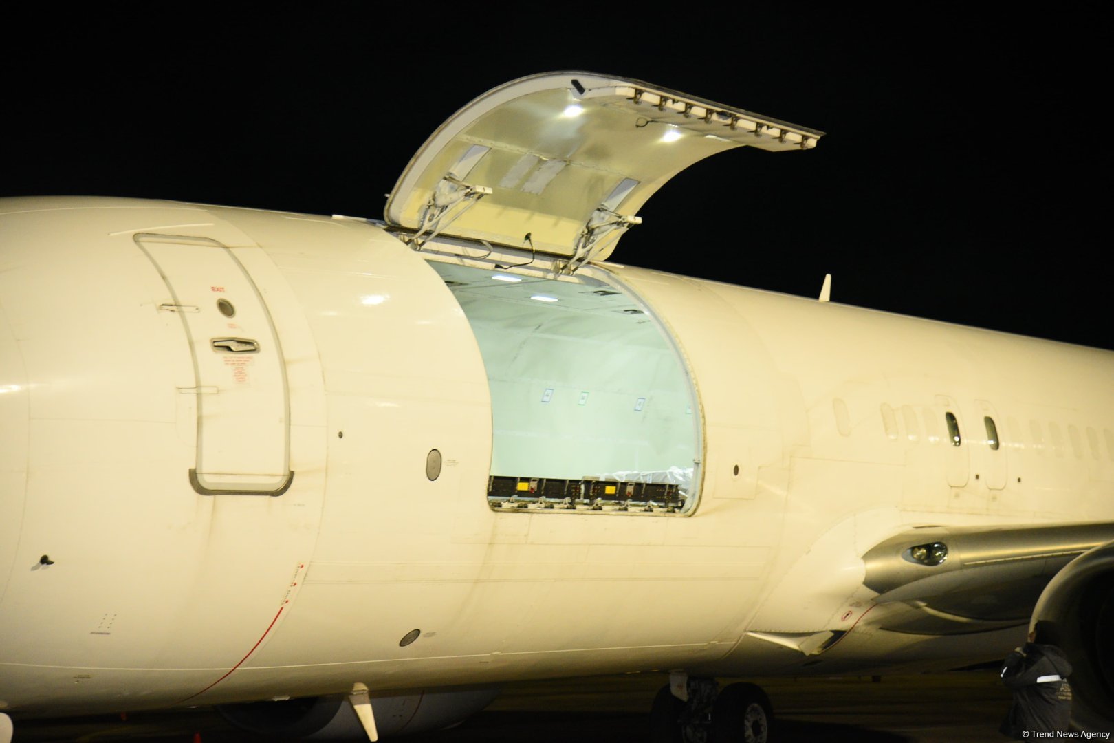 Aktau yaxınlığında qəzada həlak olan ekipaj üzvlərinin və 21 sərnişinin nəşləri Bakıya gətirilib (ƏLAVƏ OLUNUB) (FOTO/VİDEO)