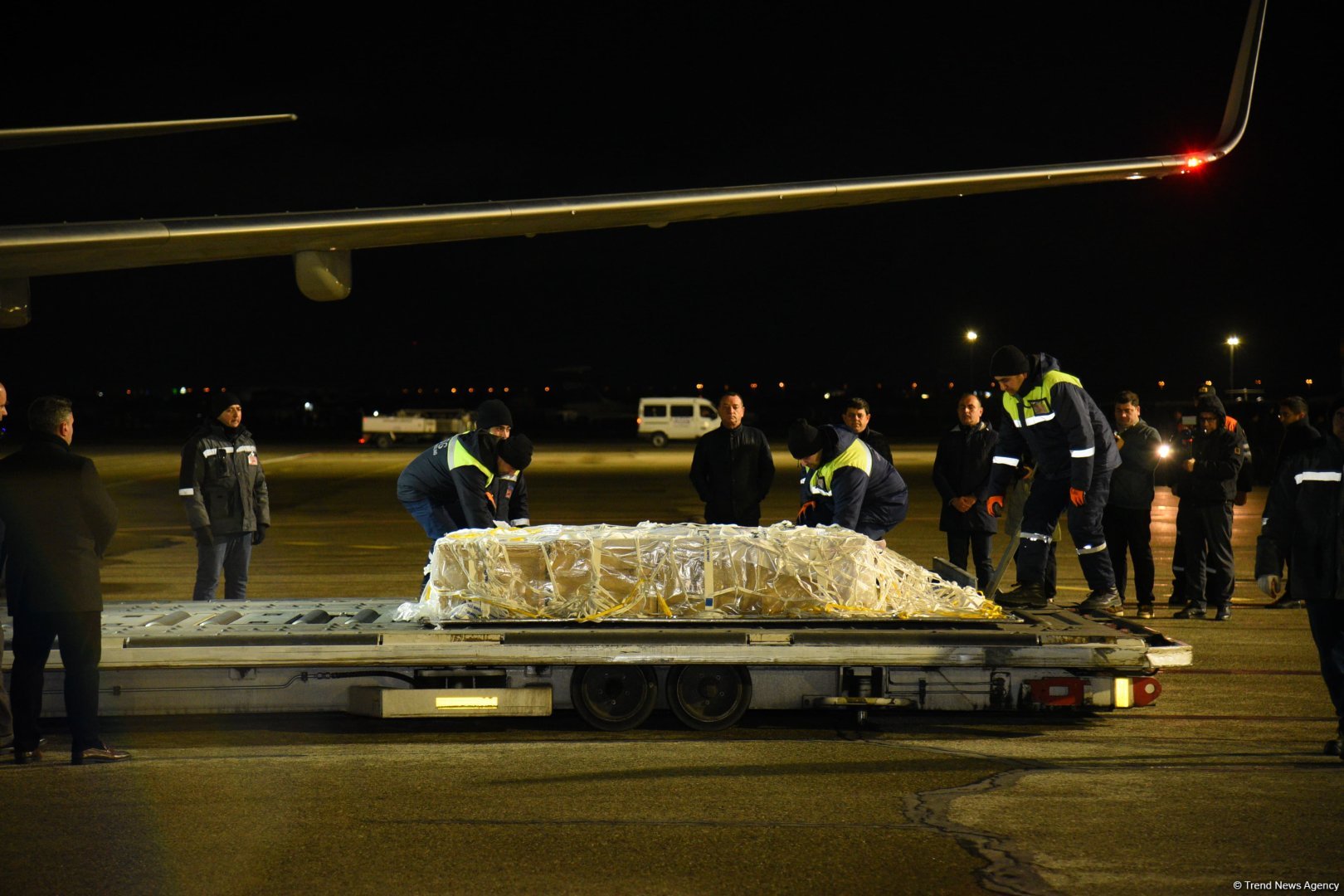 Aktau yaxınlığında qəzada həlak olan ekipaj üzvlərinin və 21 sərnişinin nəşləri Bakıya gətirilib (ƏLAVƏ OLUNUB) (FOTO/VİDEO)