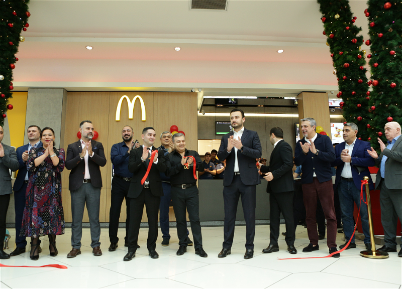 “Metropark”da yeni “McDonald’s” restoranı açıldı (FOTO)