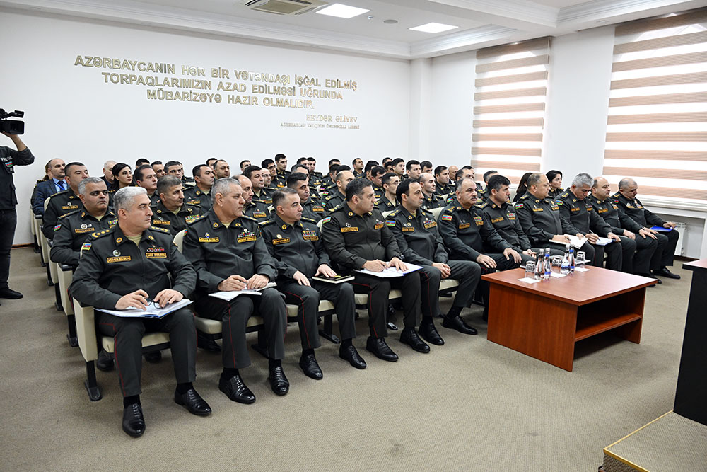 Azərbaycan Ordusunun Dünya Azərbaycanlılarının Həmrəyliyi Günü və Yeni İl münasibətilə silsilə tədbirləri keçirilib (FOTO)