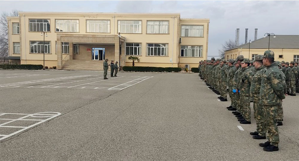 Azərbaycan Ordusunun Dünya Azərbaycanlılarının Həmrəyliyi Günü və Yeni İl münasibətilə silsilə tədbirləri keçirilib (FOTO)