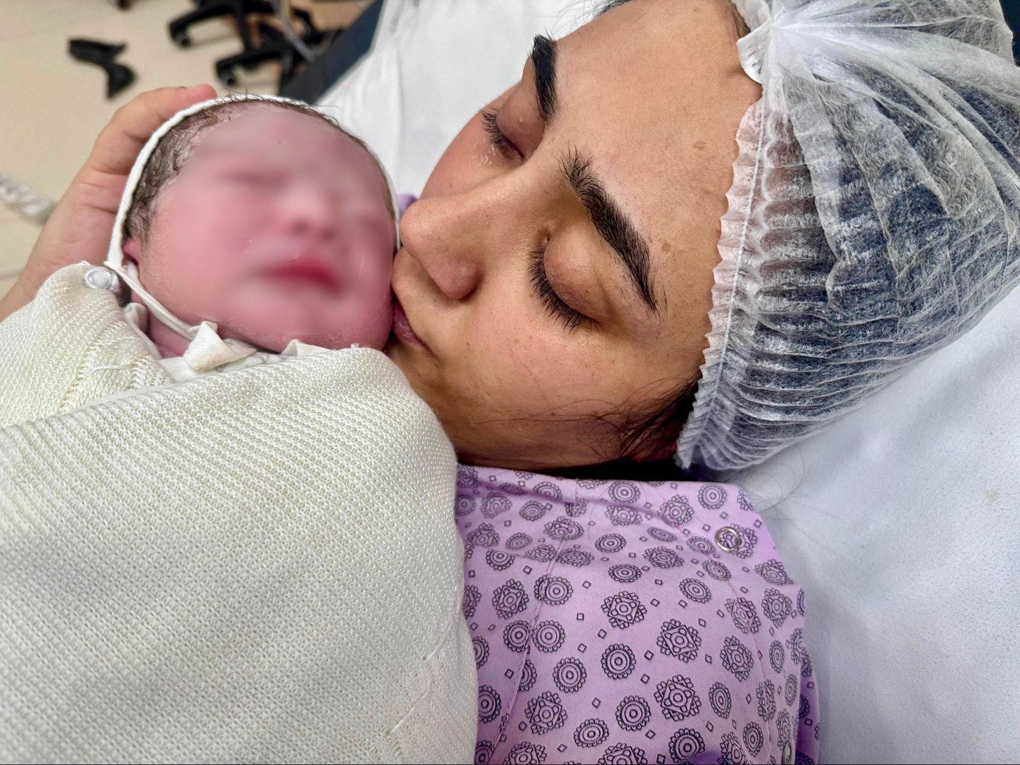 Azərbaycanda 2025-ci ilin ilk körpəsi dünyaya gəlib (FOTO)