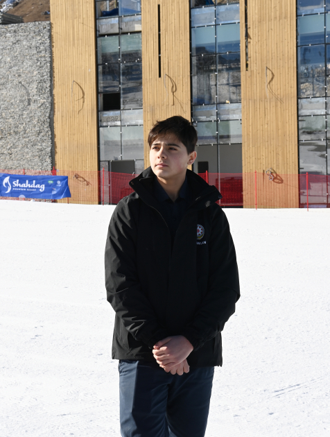 Prezident İlham Əliyev və Birinci xanım Mehriban Əliyeva Şahdağda “Lakeside” hotelində aparılmış işlərlə və “Xizək klubu” binasının tikintisi ilə tanış olublar (YENİLƏNİB-2) (FOTO/VİDEO)