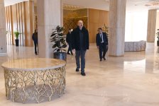Prezident İlham Əliyev və Birinci xanım Mehriban Əliyeva Şahdağda “Lakeside” hotelində aparılmış işlərlə və “Xizək klubu” binasının tikintisi ilə tanış olublar (YENİLƏNİB-2) (FOTO/VİDEO)