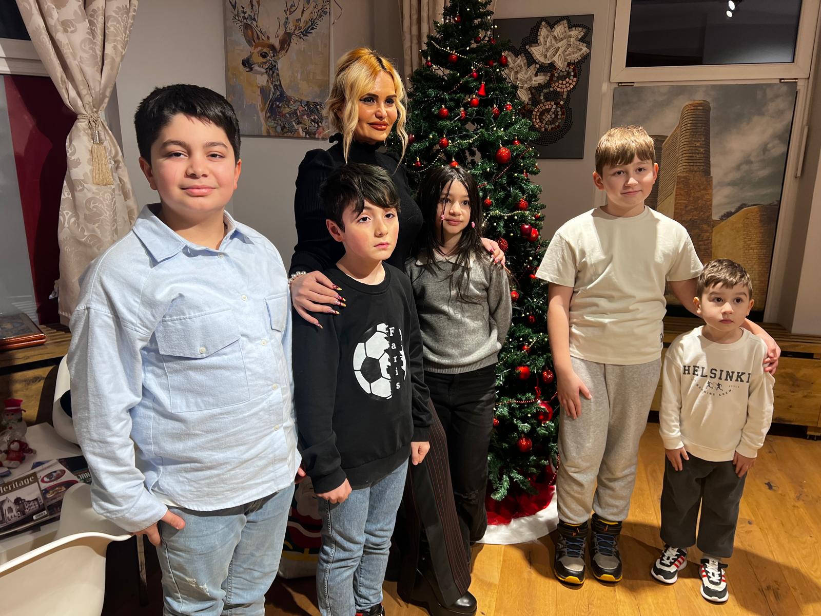 Diaspor fəalları təşəkkürnamə ilə təltif olundu (FOTO)