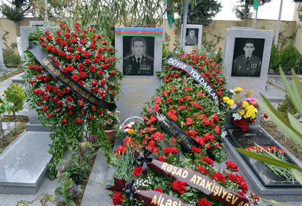 Şəhid hərbi pilot Rəşad Atakişiyevin xatirəsi yad edilib (FOTO)