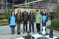 Heydər Əliyev Fondunun vitse-prezidenti Leyla Əliyeva və Baku Media Mərkəzinin rəhbəri Arzu Əliyevanın iştirakı ilə Bakıda yenilənmiş həyətlər istifadəyə verilib (FOTO)