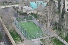 Heydər Əliyev Fondunun vitse-prezidenti Leyla Əliyeva və Baku Media Mərkəzinin rəhbəri Arzu Əliyevanın iştirakı ilə Bakıda yenilənmiş həyətlər istifadəyə verilib (FOTO)