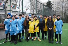 Heydər Əliyev Fondunun vitse-prezidenti Leyla Əliyeva və Baku Media Mərkəzinin rəhbəri Arzu Əliyevanın iştirakı ilə Bakıda yenilənmiş həyətlər istifadəyə verilib (FOTO)