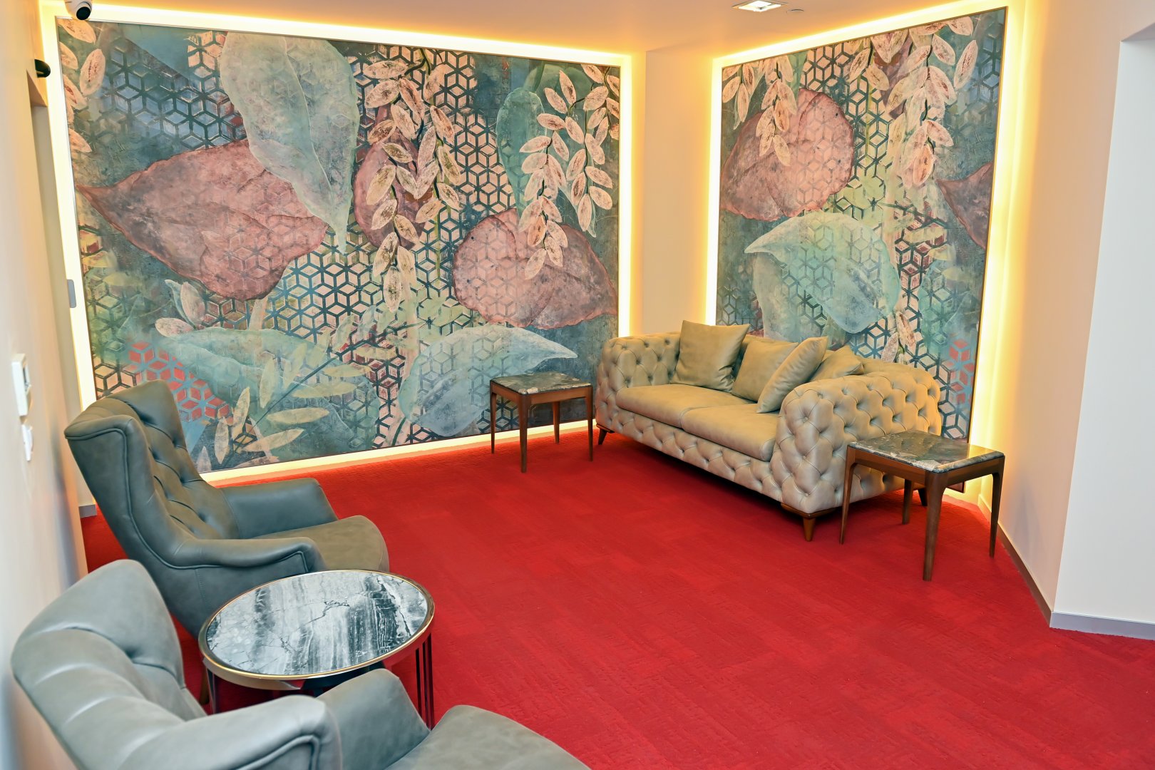 Xalq Bank yenilənmiş Fərdi bankçılıq ofisini istifadəyə verdi (FOTO)