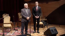 Xalq artisti Hacıbaba Hüseynovun 105 illiyinə həsr olunan gecə təqdim edildi (FOTO)