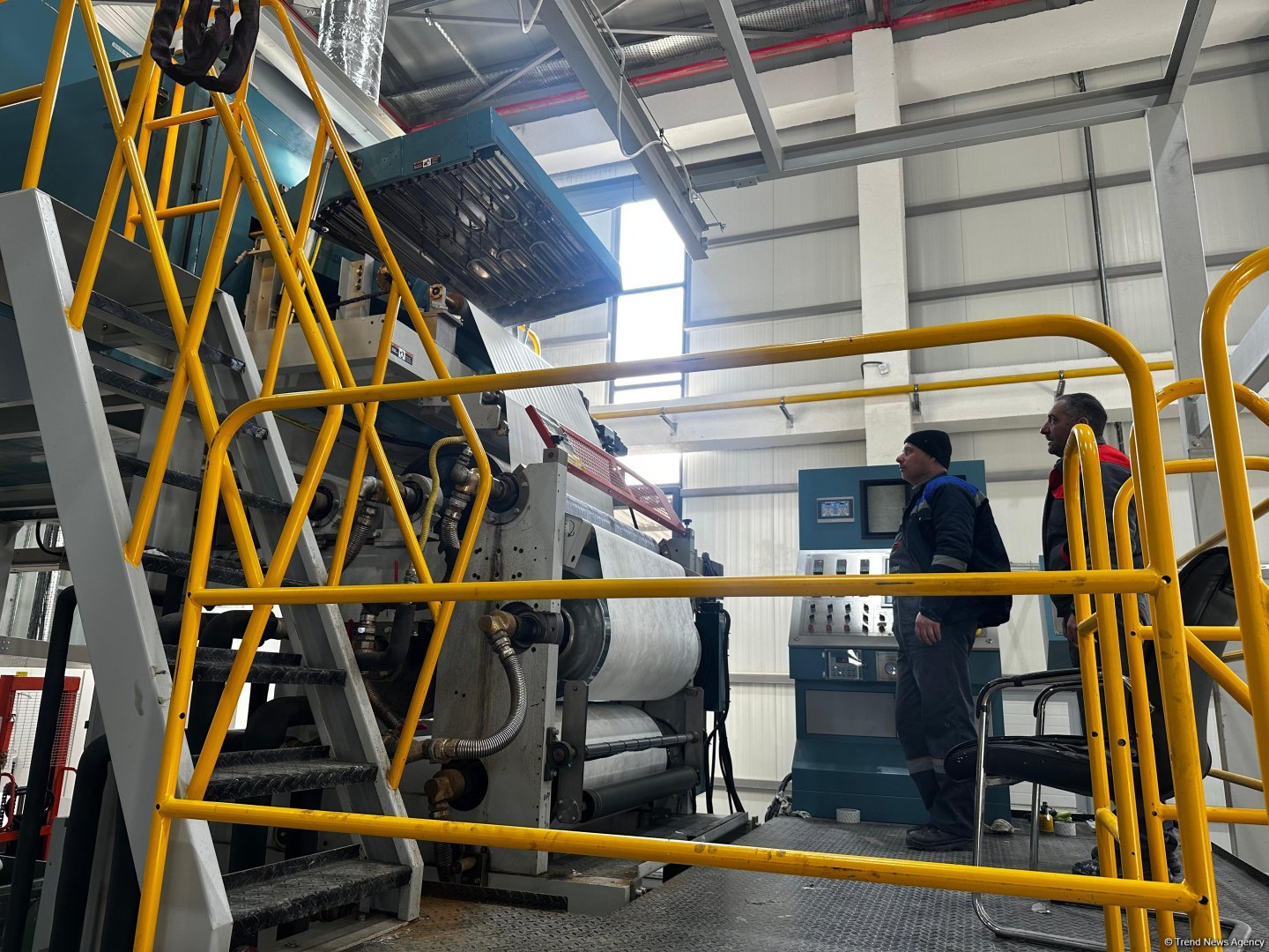 Şirkətimiz növbəti ildə oboy istehsalının yarısını Gürcüstana ixrac edəcək - Direktor müavini (FOTO)