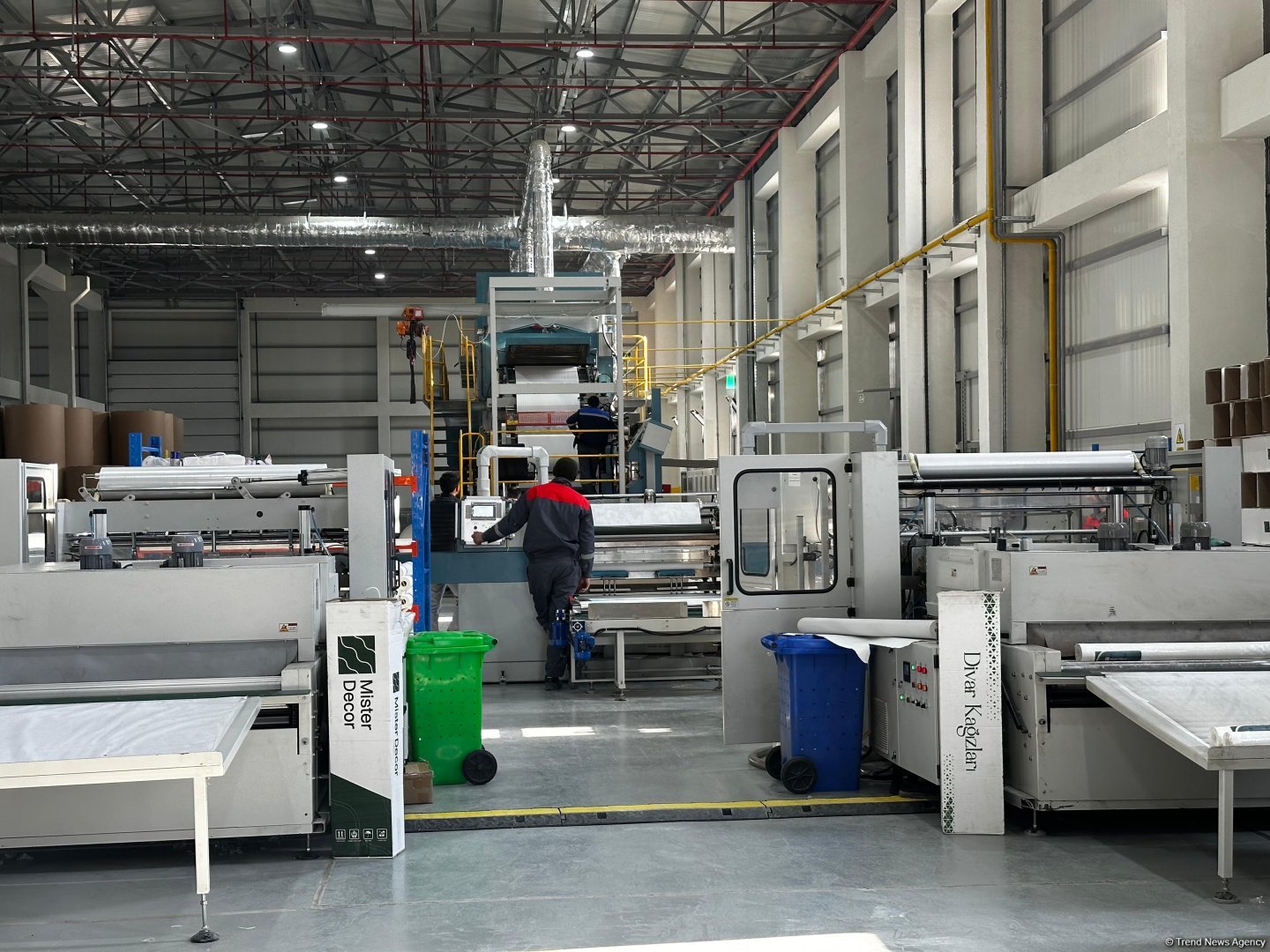 Şirkətimiz növbəti ildə oboy istehsalının yarısını Gürcüstana ixrac edəcək - Direktor müavini (FOTO)