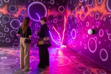 YARAT Müasir İncəsənət Məktəbinin ikinci buraxılış tələbələrinin “SONLUQDAN SONSUZLUĞA” yekun sərgsini təqdim etdi (FOTO)