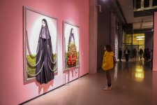 YARAT Müasir İncəsənət Məktəbinin ikinci buraxılış tələbələrinin “SONLUQDAN SONSUZLUĞA” yekun sərgsini təqdim etdi (FOTO)