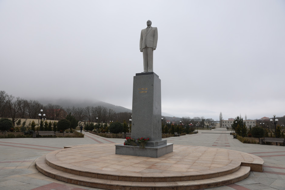 Fövqəladə hallar naziri Kəmaləddin Heydərov Xızı şəhərində vətəndaşları qəbul edib (FOTO)