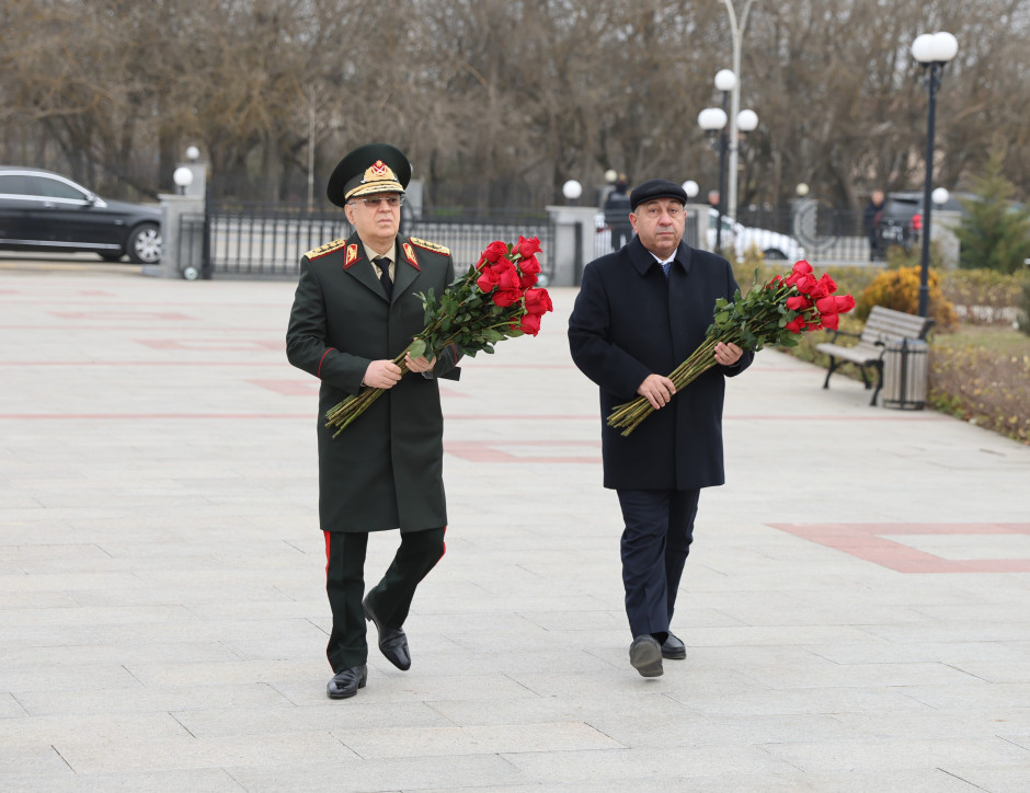 Fövqəladə hallar naziri Kəmaləddin Heydərov Xızı şəhərində vətəndaşları qəbul edib (FOTO)