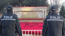 Hazırlıqlar başa çatdı - “Şəhidlər Xiyabanı”ndan FOTOREPORTAJ