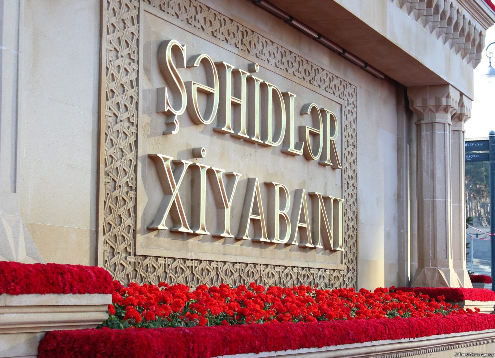 Hazırlıqlar başa çatdı - “Şəhidlər Xiyabanı”ndan FOTOREPORTAJ