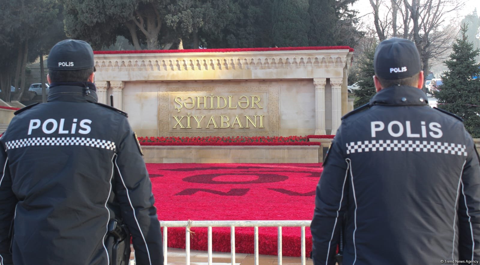 Hazırlıqlar başa çatdı - “Şəhidlər Xiyabanı”ndan FOTOREPORTAJ