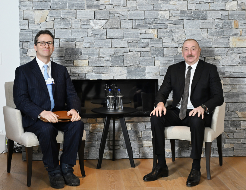 Prezident İlham Əliyev Davosda “OliverWyman Group” şirkətinin Baş icraçı direktoru ilə görüşüb (FOTO/VİDEO)